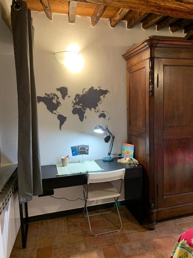 Apartament Le Parole Del Gatto Genua Zewnętrze zdjęcie