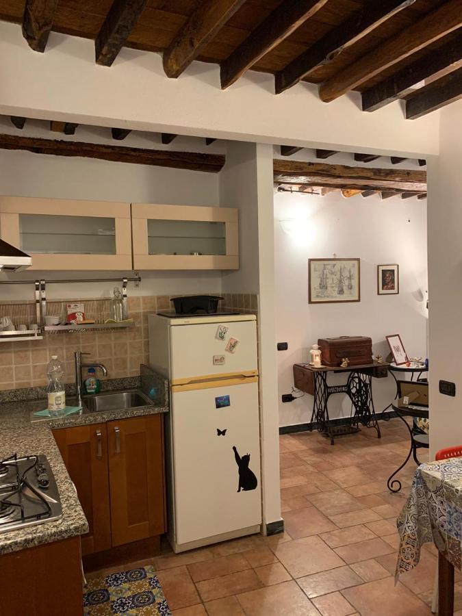 Apartament Le Parole Del Gatto Genua Zewnętrze zdjęcie